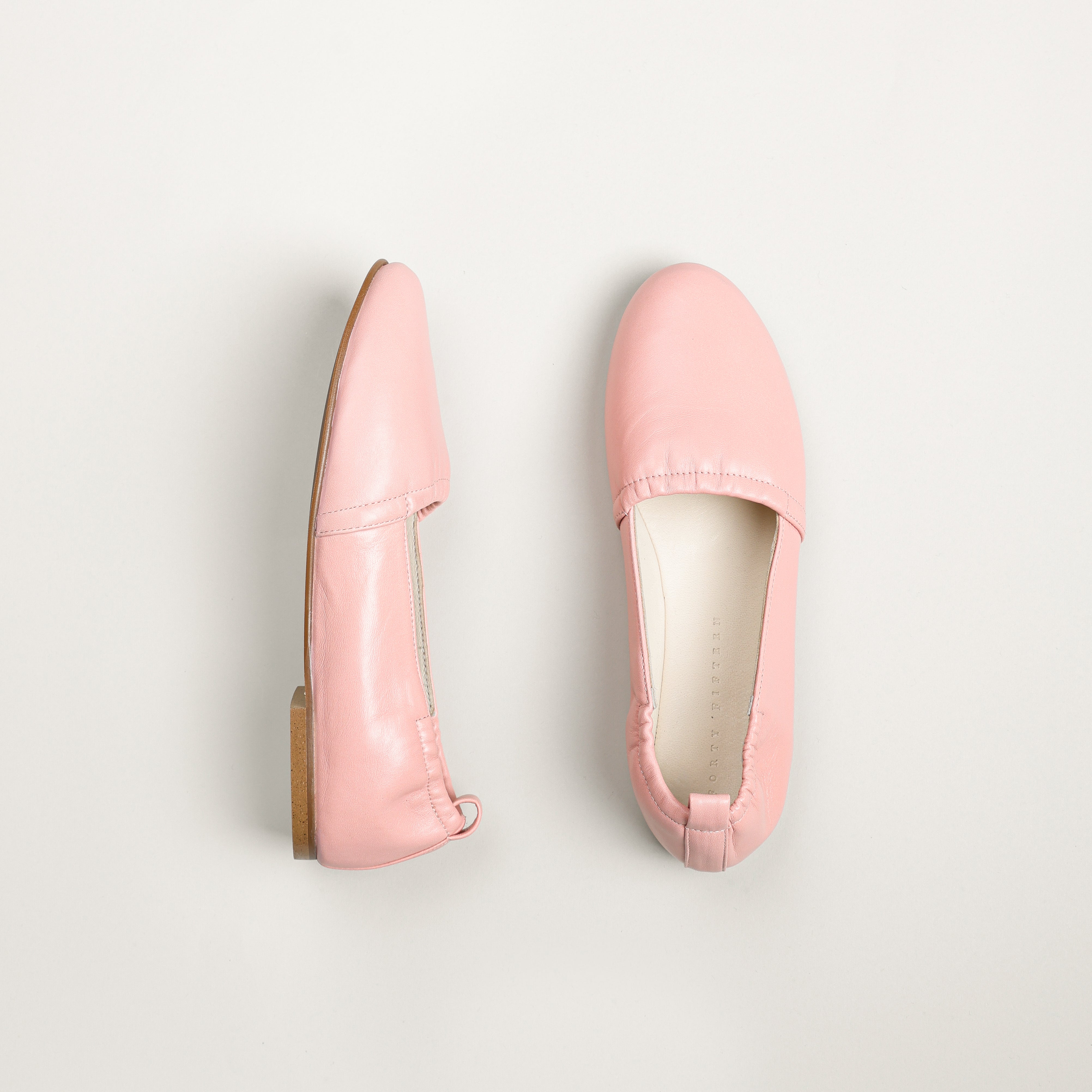 The Minimal Flat